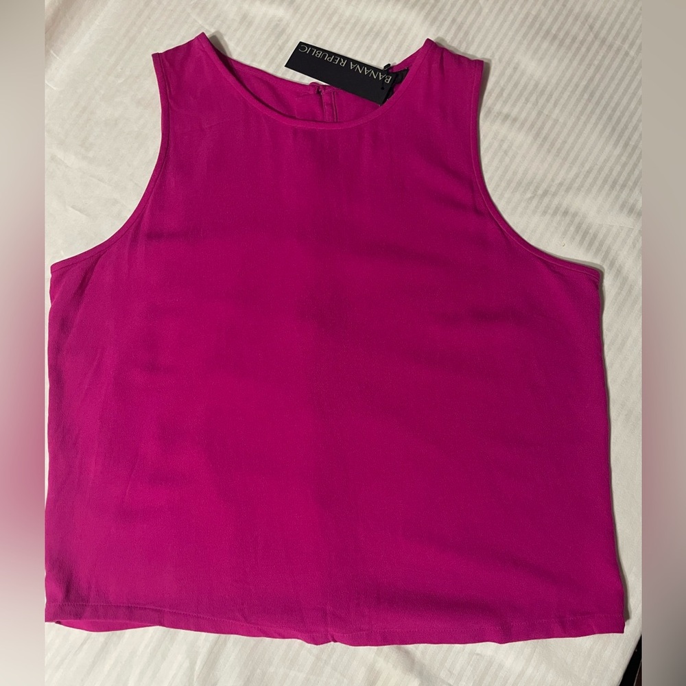 Banana Republic Women's Fuchsia Sleeveless Blouse